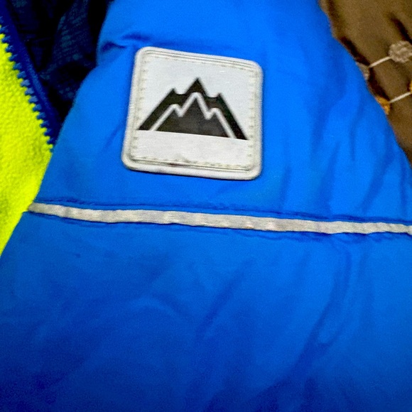 Snozu Kids Blue and Neon Green Puffer Jacket m. Size 2T. - Picture 9 of 12